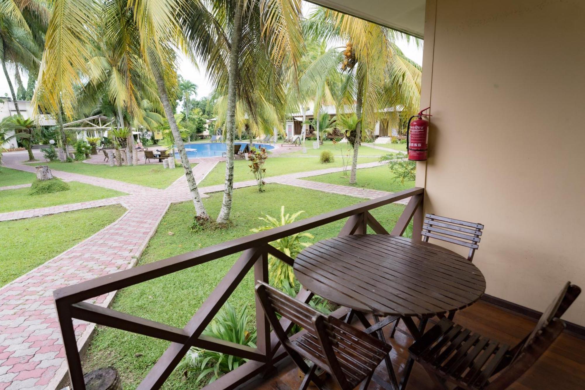 Langkah Syabas Beach Resort Kinarut Esterno foto