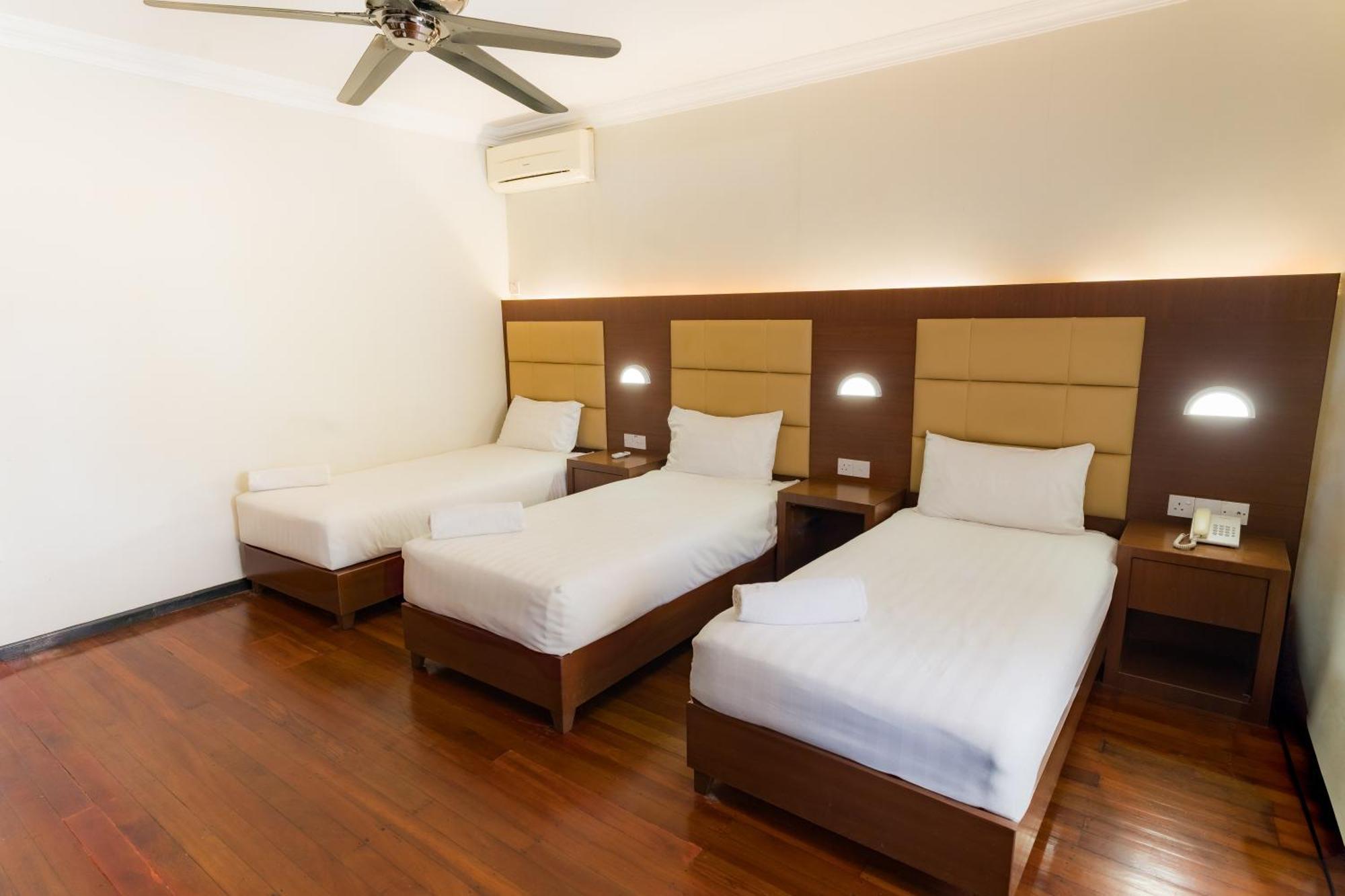Langkah Syabas Beach Resort Kinarut Esterno foto